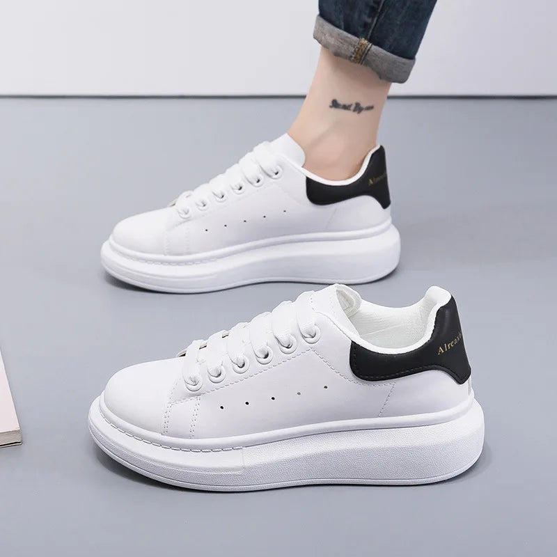 Spring and Summer New Men's Casual Shoes Thick Bottom Heightening Casual Comfortable Breathable Soft Bottom