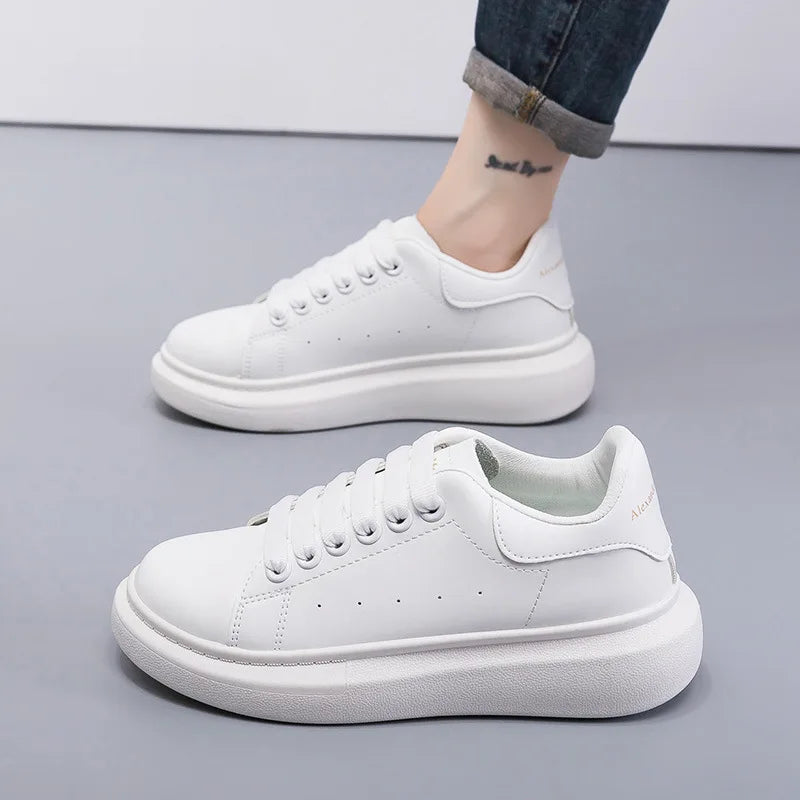 Spring and Summer New Men's Casual Shoes Thick Bottom Heightening Casual Comfortable Breathable Soft Bottom